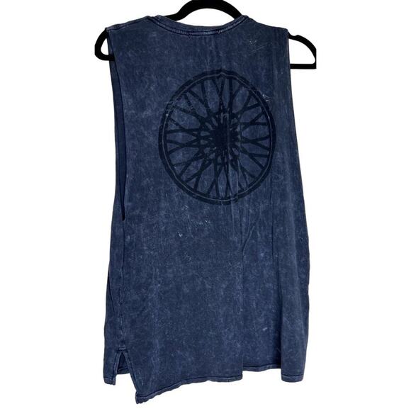 SoulCycle Tank Top Women's Medium Sleeveless High Low Hem Crew Neck Pullover - Picture 2 of 8